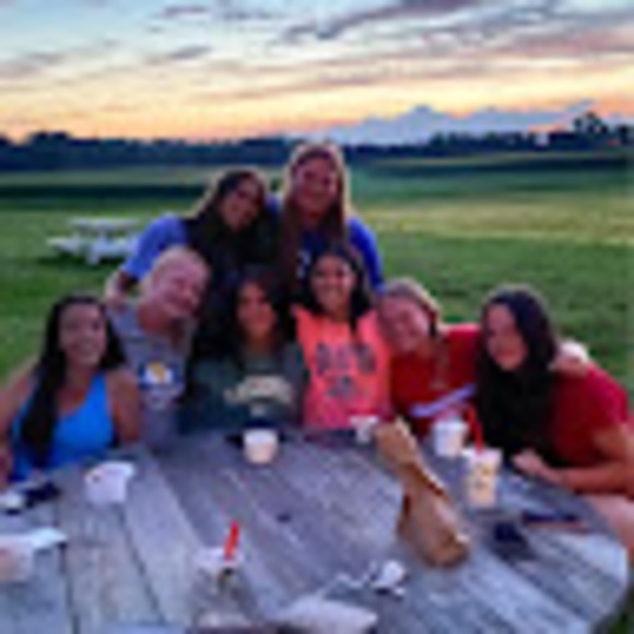 Meet your Posher, Devyn - Picture 1 of 1